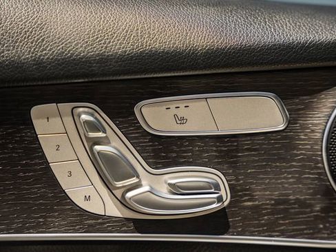 Certified 2022 Mercedes-Benz GLC 300 4MATIC image 36