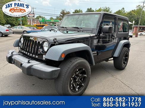 Used 2015 Jeep Wrangler Sport w/ Connectivity Group AWD/4WD image 1