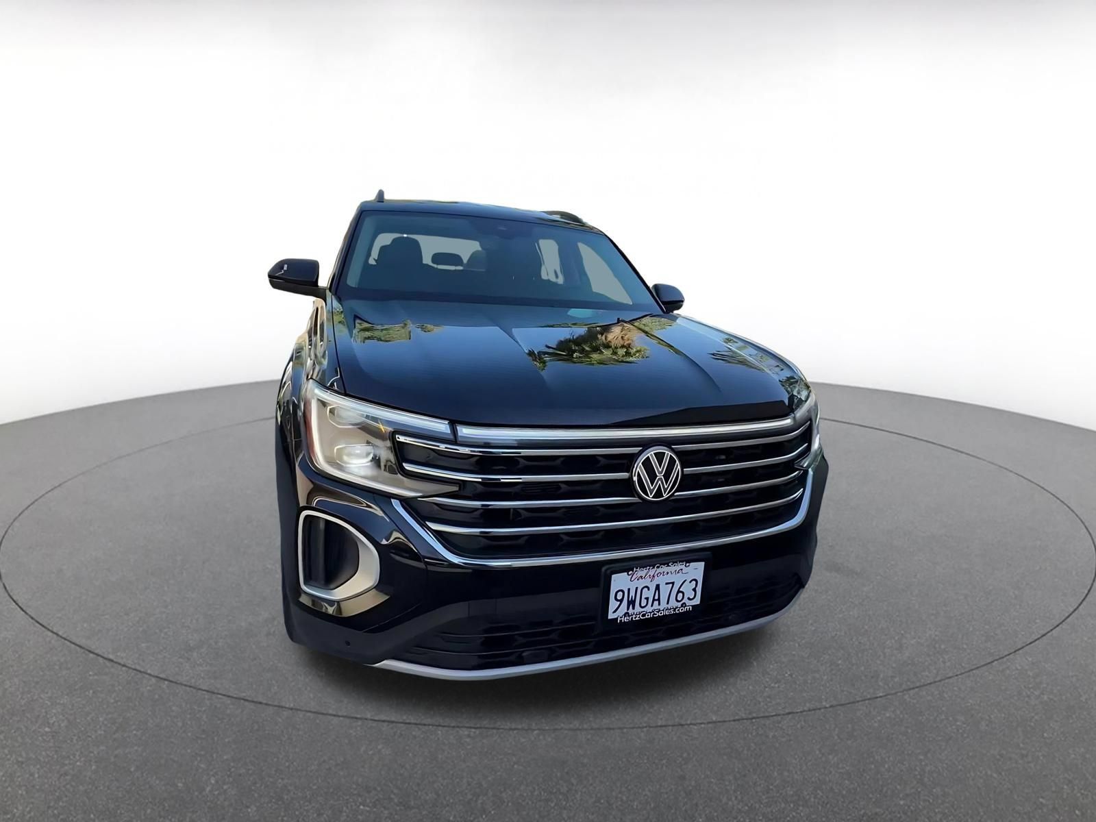 Used 2026 Volkswagen Atlas SE FWD image 3