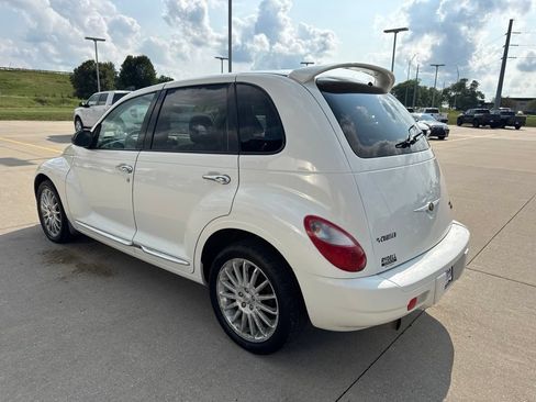 Used 2008 Chrysler PT Cruiser Limited FWD image 22