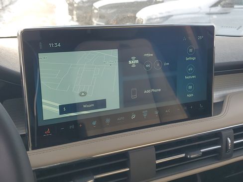 New 2026 Lincoln Corsair Premiere image 20