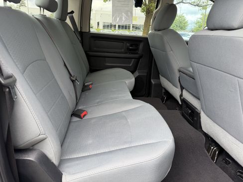 Used 2016 RAM 2500 Tradesman w/ Chrome Appearance Group AWD/4WD image 28