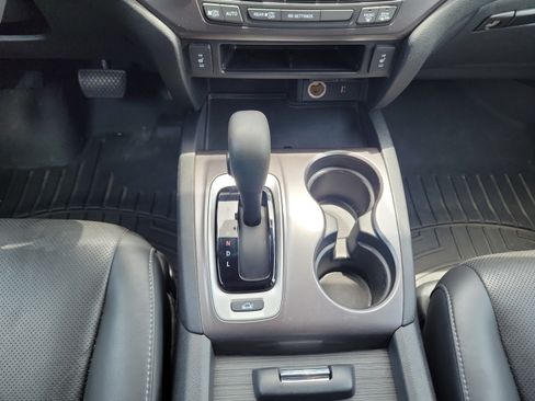 Certified 2019 Honda Ridgeline RTL-T image 16