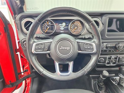 Used 2021 Jeep Wrangler Unlimited Sahara image 21