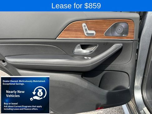 Used 2025 Mercedes-Benz GLS 450 GLS 450 image 32