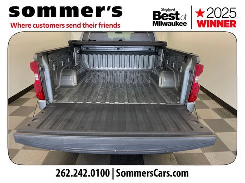 Used 2024 Chevrolet Silverado 1500 LT AWD/4WD image 29
