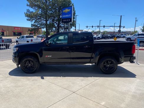 Used 2018 Chevrolet Colorado Z71 w/ Z71 Midnight Edition AWD/4WD image 2