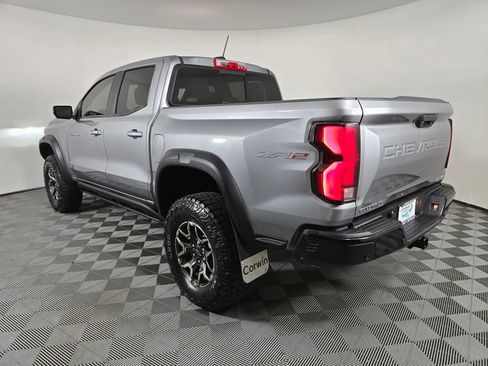 Used 2024 Chevrolet Colorado ZR2 w/ Technology Package AWD/4WD image 5