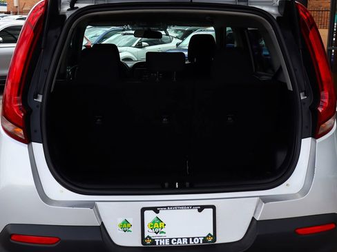 Used 2020 Kia Soul LX FWD image 24