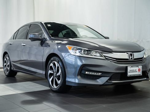 Used 2017 Honda Accord EX-L image 1
