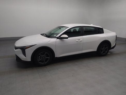 Used 2025 Kia K4 FWD image 2