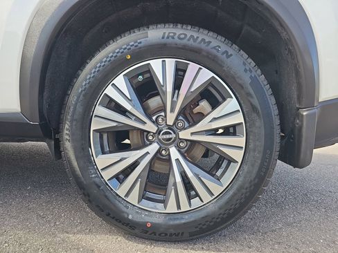 Used 2023 Nissan Rogue SV FWD image 64