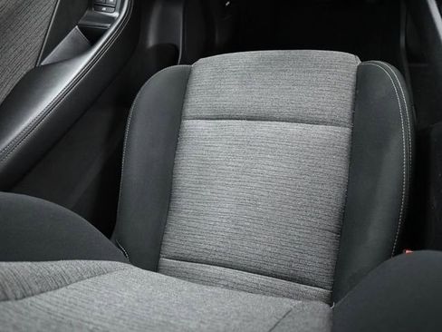 Used 2023 Nissan Rogue SV image 13