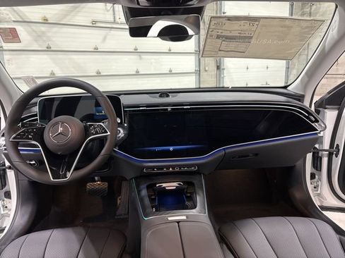 New 2025 Mercedes-Benz E 350 4MATIC Sedan image 16