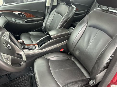 Used 2010 Buick LaCrosse CXL w/ Luxury Package image 12