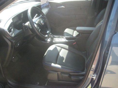 Used 2025 Buick Encore GX Sport Touring FWD image 13