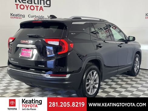 Used 2024 GMC Terrain SLT image 4