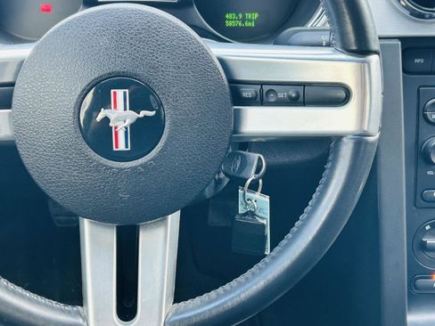 Used 2007 Ford Mustang GT Premium RWD image 10
