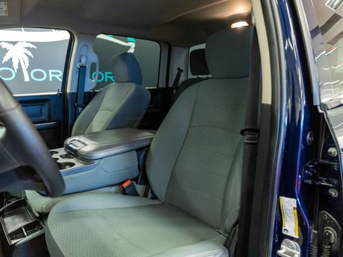 Used 2014 RAM 2500 Tradesman w/ Chrome Appearance Group image 14