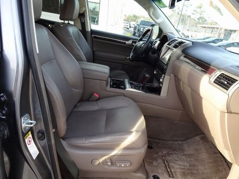Used 2015 Lexus GX 460 Luxury image 16