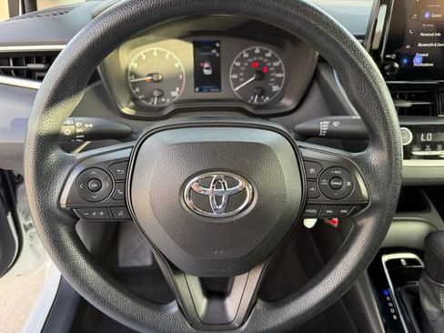 Used 2024 Toyota Corolla LE FWD image 17