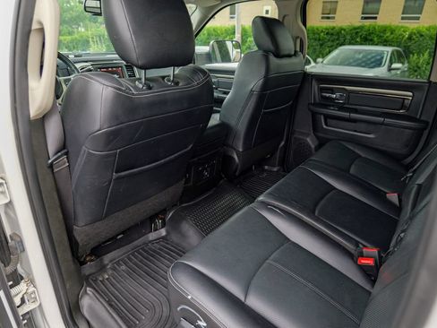 Used 2018 RAM 2500 Laramie w/ Sport Appearance Group AWD/4WD image 27
