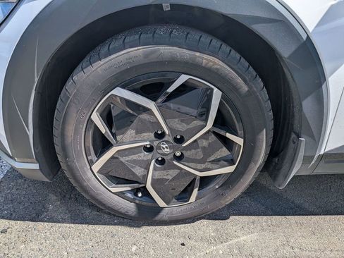 Certified 2024 Hyundai Ioniq 5 SEL image 3