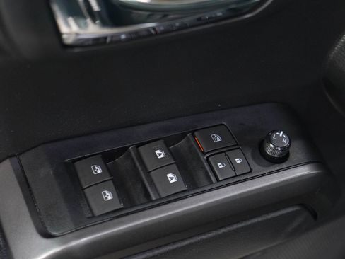 Used 2022 Toyota Tacoma TRD Sport AWD/4WD image 19