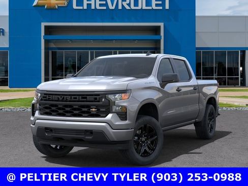 Used 2024 Chevrolet Silverado 1500 Custom image 6