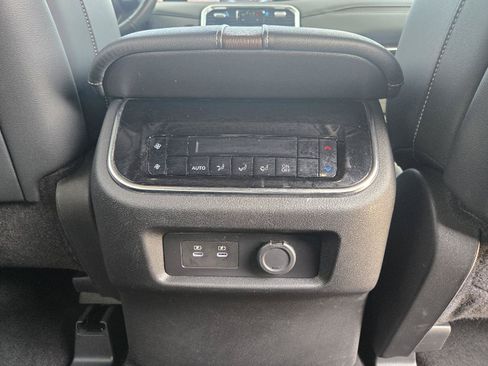 Used 2025 Nissan Armada SL w/ Captain's Chari Seat Package AWD/4WD image 30