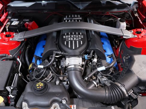 Used 2013 Ford Mustang Boss 302 w/ Boss 302 Accessory Pkg RWD image 3