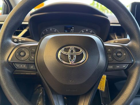 Used 2024 Toyota Corolla LE FWD image 25