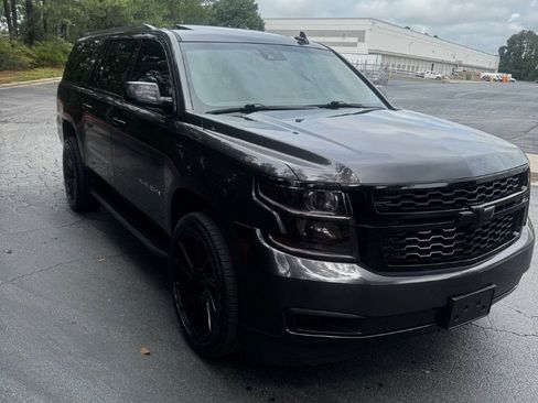 Used 2018 Chevrolet Suburban LT AWD/4WD image 3