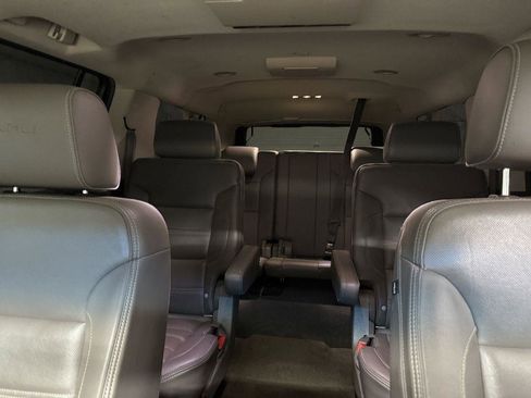 Used 2018 GMC Yukon XL Denali w/ Denali Ultimate Package AWD/4WD image 15