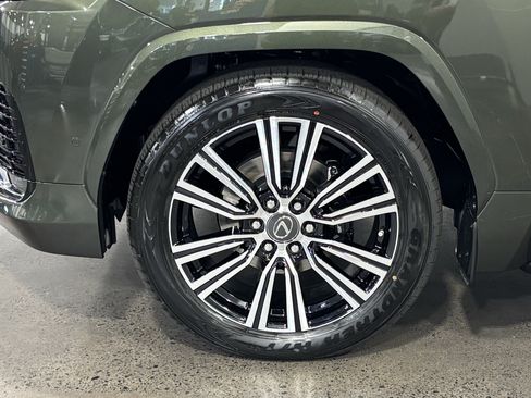New 2026 Lexus LX 700h Luxury AWD/4WD image 13