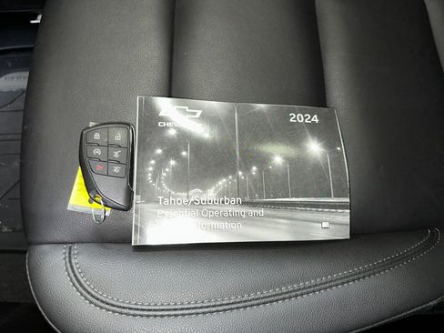 Certified 2024 Chevrolet Tahoe Z71 w/ Luxury Package image 4