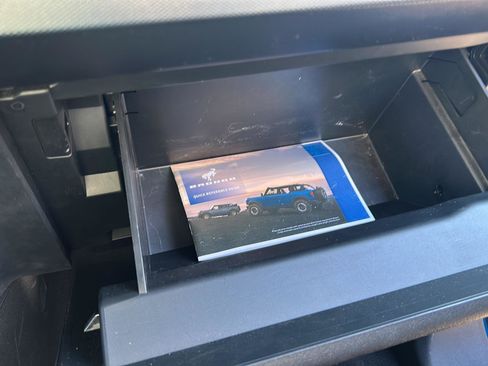 Used 2022 Ford Bronco Outer Banks image 23