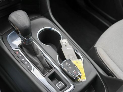 Used 2023 Chevrolet Equinox LT image 20