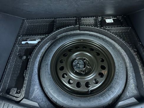 Used 2019 Ford Escape SE image 21