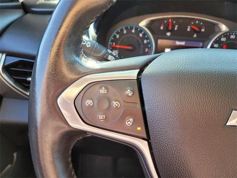 Used 2021 Chevrolet Traverse RS image 31