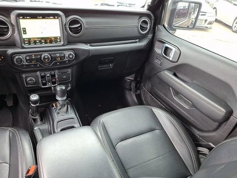 Used 2021 Jeep Wrangler Unlimited Sahara w/ Cold Weather Group AWD/4WD image 16