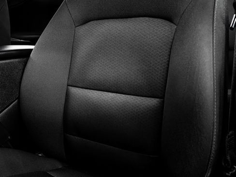 Used 2020 Chevrolet Malibu RS image 34