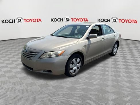 Used 2007 Toyota Camry LE FWD image 3