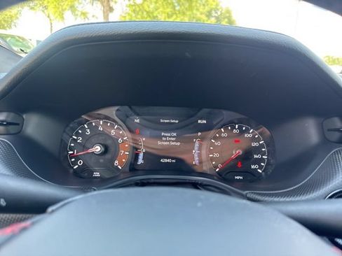 Used 2025 Jeep Compass Trailhawk AWD/4WD image 27
