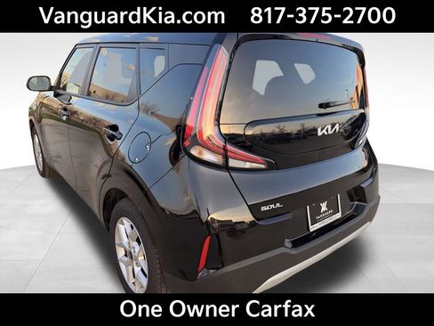 Certified 2025 Kia Soul S image 2
