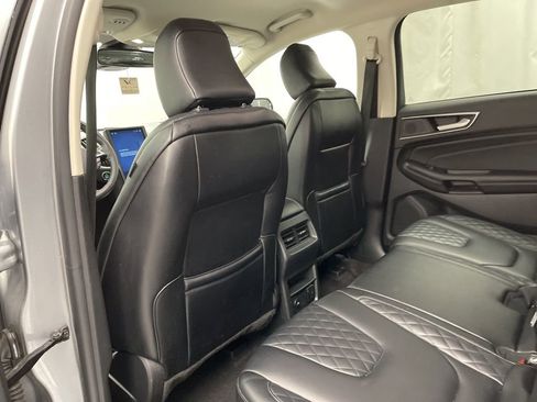 Used 2024 Ford Edge Titanium image 25