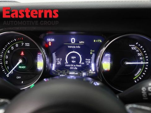 Used 2022 Jeep Wrangler Unlimited Sahara image 18