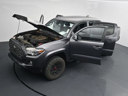 Used 2021 Toyota Tacoma TRD Sport AWD/4WD image 26