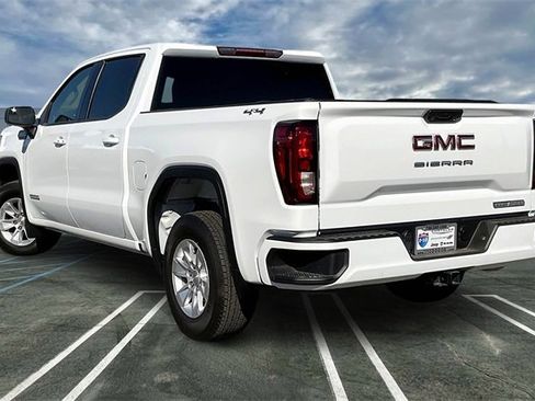 Used 2024 GMC Sierra 1500 Elevation image 10