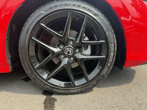 Used 2025 Honda Civic Sport image 4